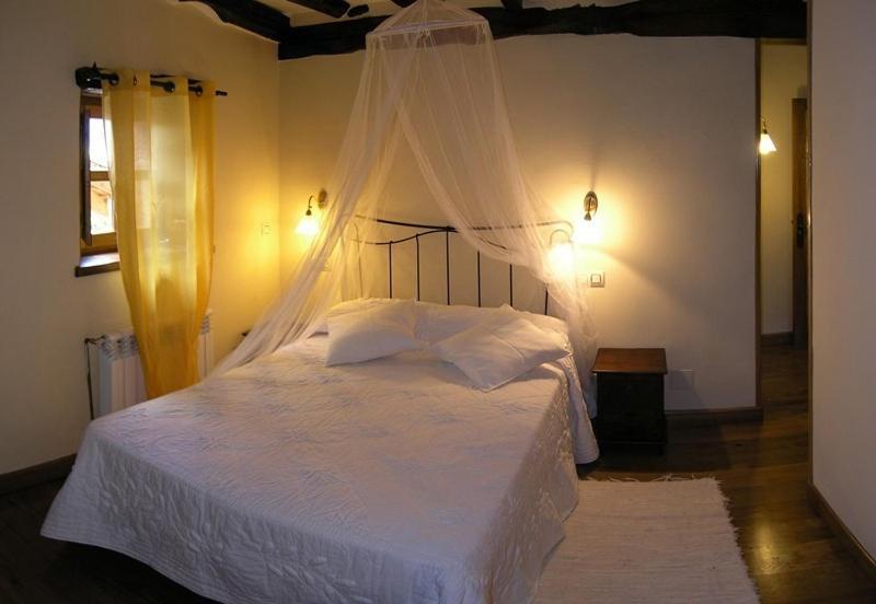 La Casa De Las Arcas Vada Bagian luar foto